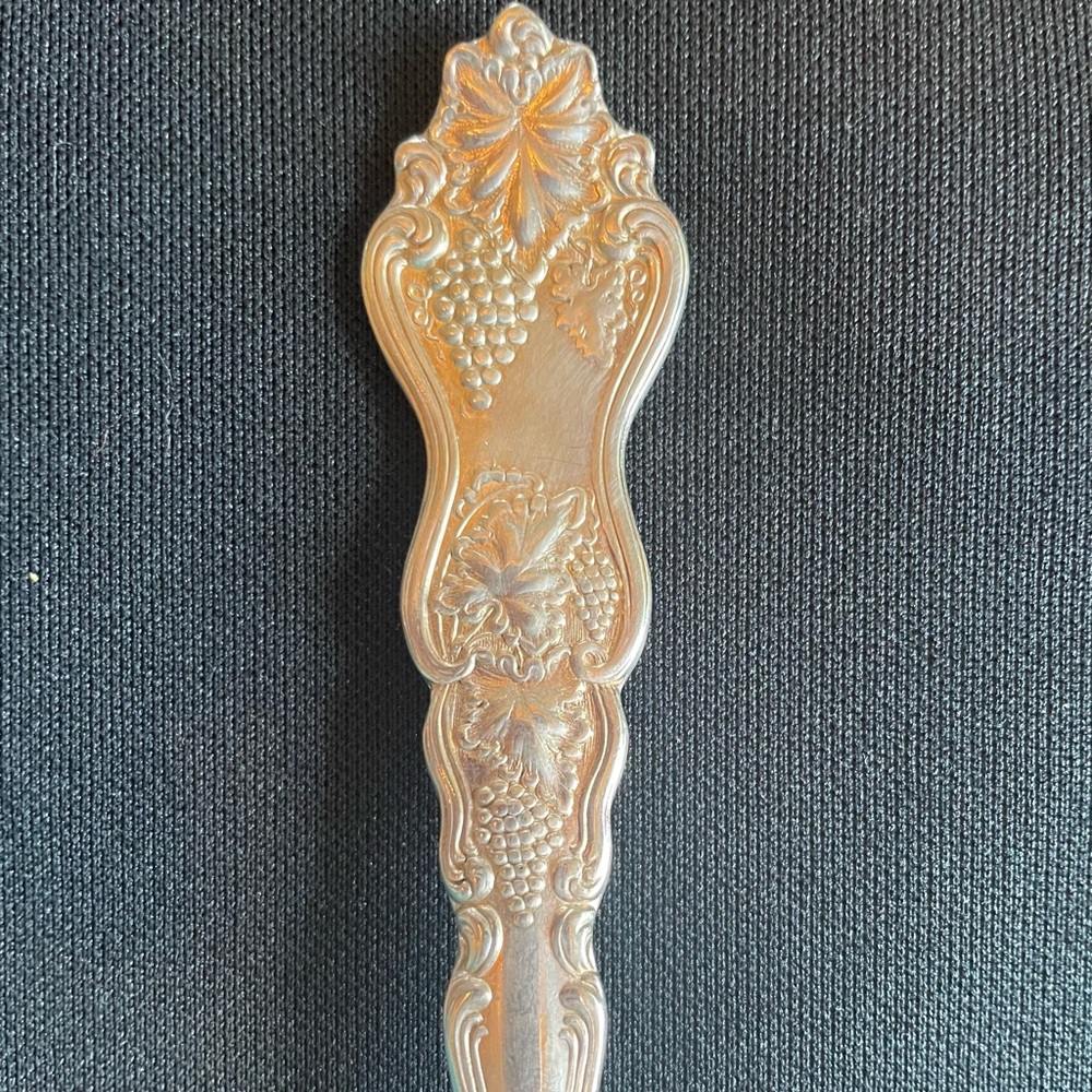 Moselle Grape Meat Fork - Picture 2 of 6